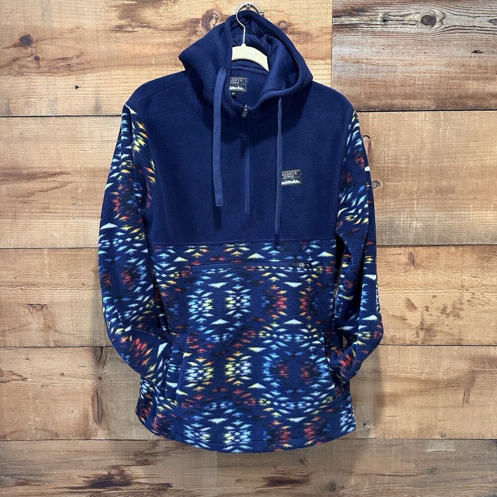 Massive Outdoor Men’s Aztec Print Quarter Zip Fleece Pullover Hooded Size Medium